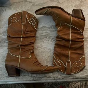 Rare! Slouchy western cowboy cowgirl boots
